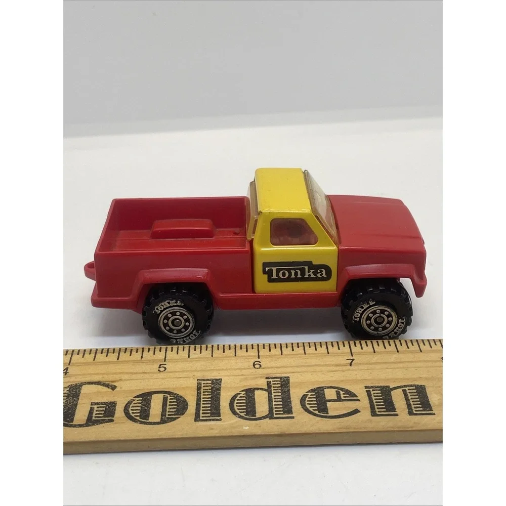 Vintage 1978 TONKA Red & Yellow 3.15/16th Pickup Truck Pressed Metal Plastic Car